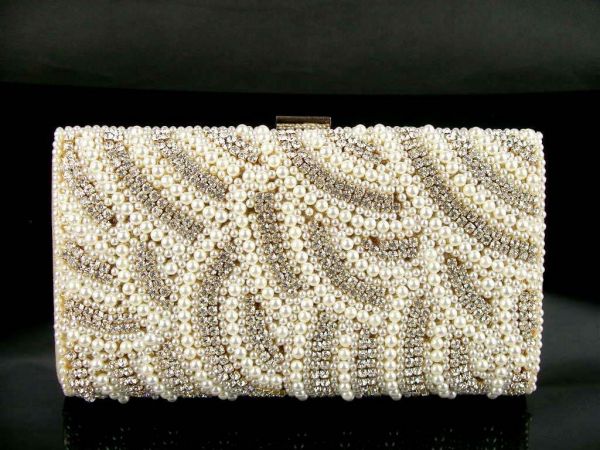 Clutch Pérola com Strass